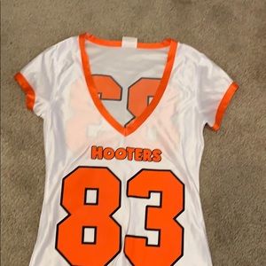 Hooters jersey